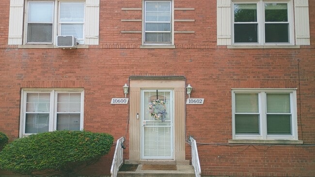 Primary Photo - 10600 S Walden Pkwy