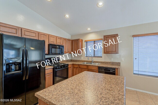 Building Photo - 8356 S Otis Dr