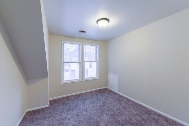 Building Photo - 1715 Glenwood Ave