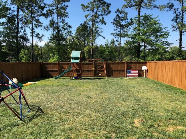 Building Photo - 4 Bedroom 2.5 Bath House in Cane Bay Plantation - Summerville