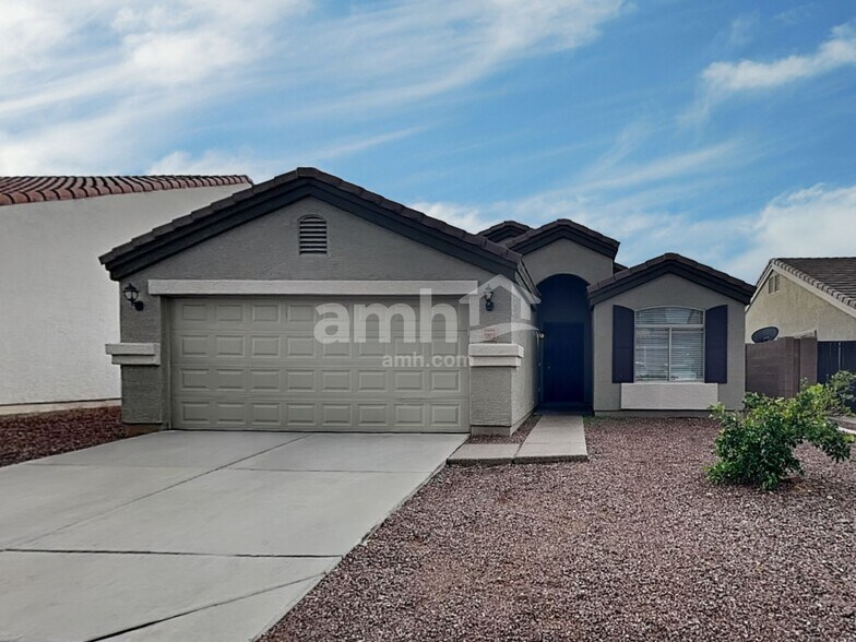 Primary Photo - 10913 W Minnezona Ave