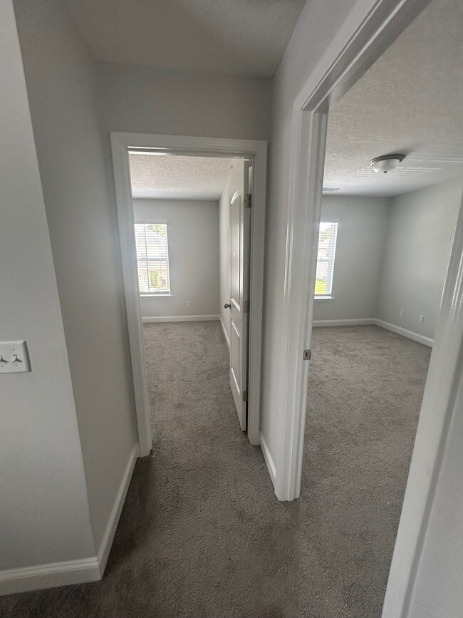 Building Photo - 864 Grayson Ave