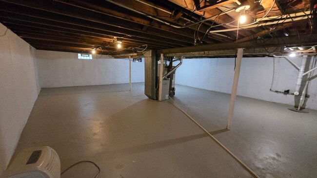 Building Photo - 22168 Yates Ave