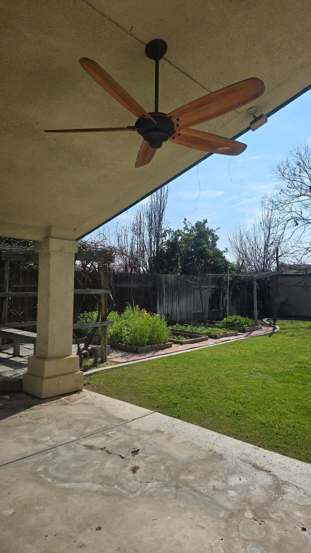 Building Photo - 10315 Cheyenne Dr