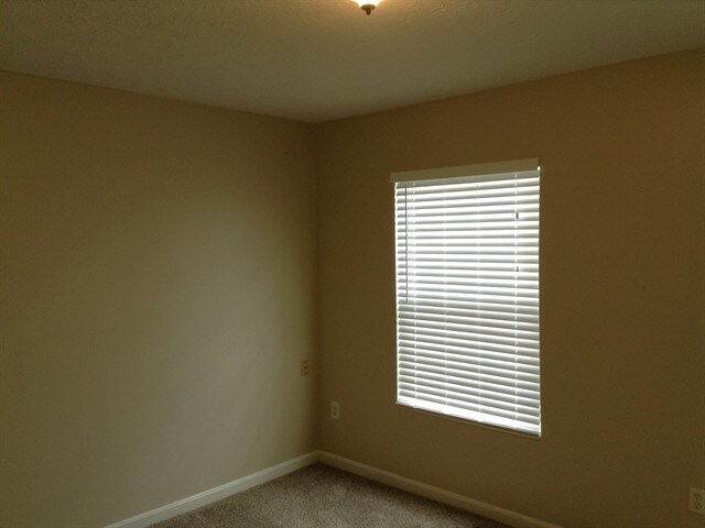 Building Photo - 1205 Emery Ridge Dr