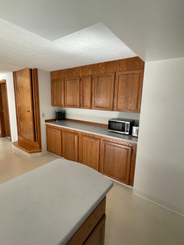 Building Photo - 1 US-1