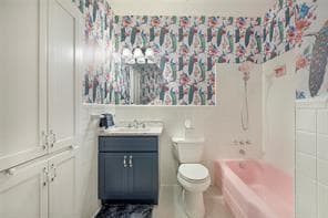 Building Photo - 5843 Vanderbilt Ave