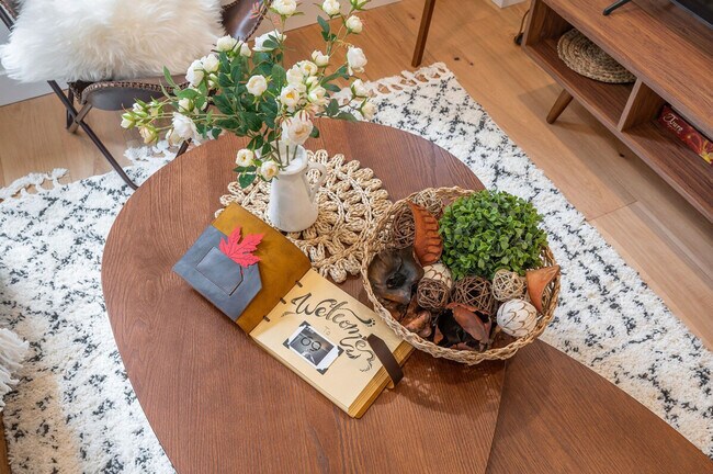 Building Photo - 34 W Cremona St