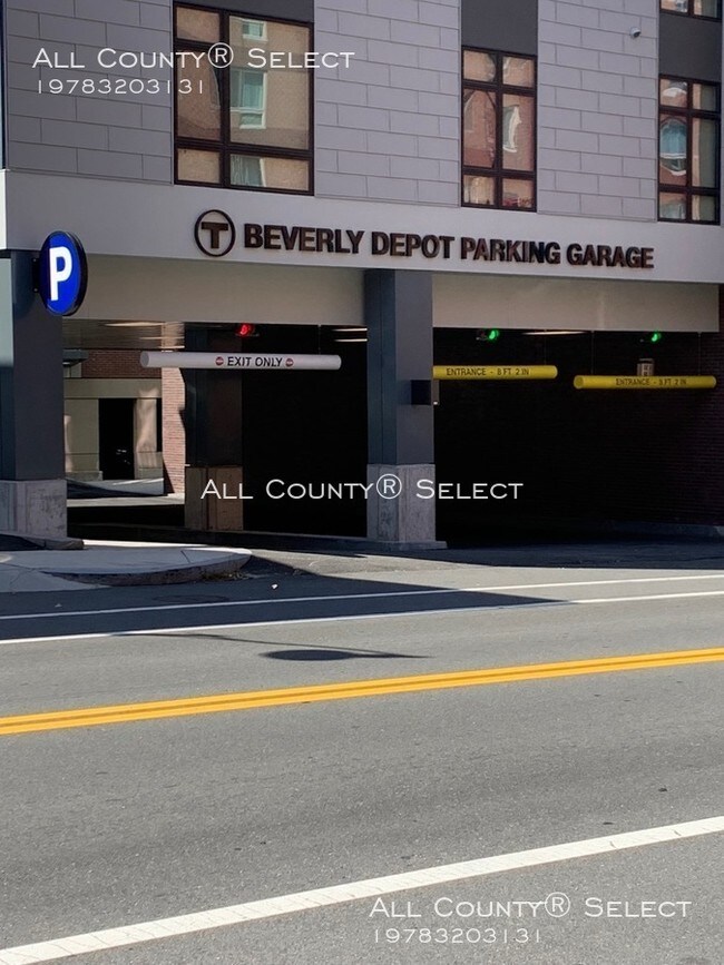 Building Photo - 27 Fayette St