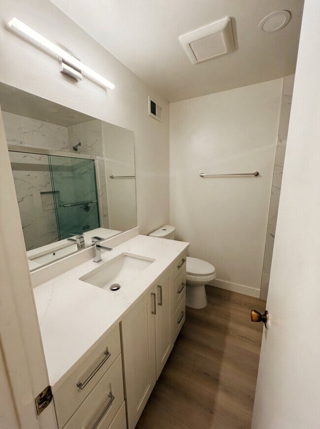 Building Photo - 1415 Almanor Ct