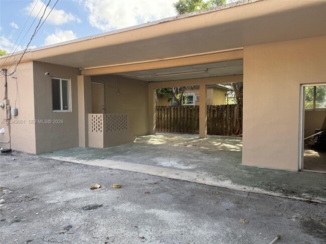 Building Photo - 757 NW 47th St
