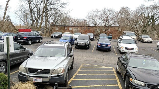 Private Parking Lot - 3339 Epworth Ave