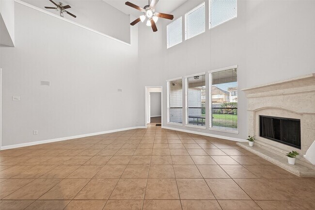 Building Photo - 8858 Distant Woods Dr