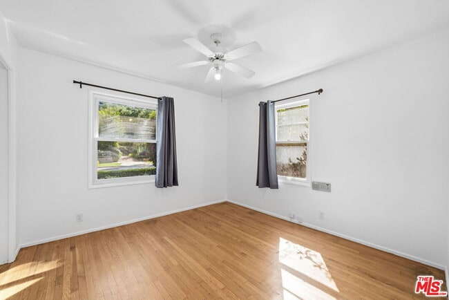 Building Photo - 14529 Greenleaf St