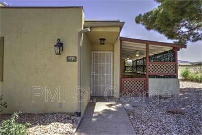 Building Photo - 35 E 600 S