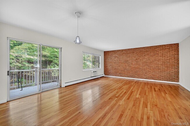Building Photo - 19 Barnett Dr