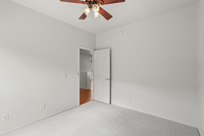 Building Photo - 10252 E Wasp Spring Dr