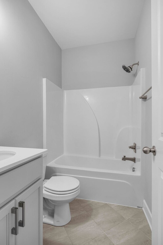 Building Photo - 300 Kara Ln