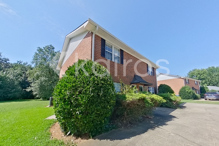 Building Photo - 160 Deer Pkwy