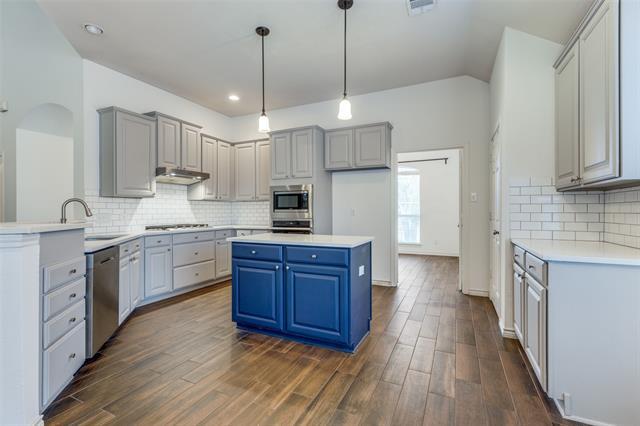 Building Photo - 8 Bear Run Cir