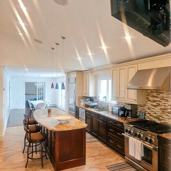 Building Photo - 10 Foxwood Ln