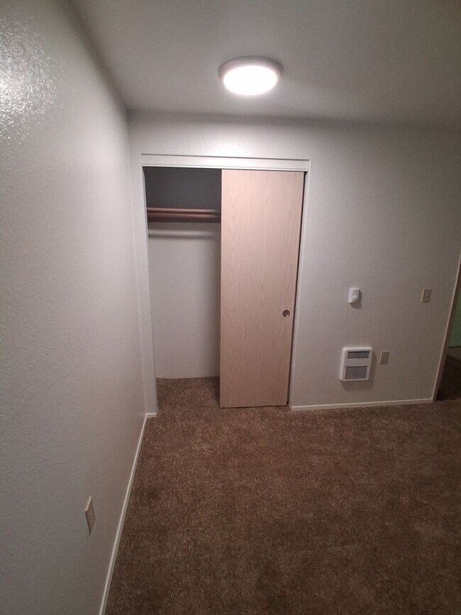 Building Photo - Location, Community, Quality Living. It St...