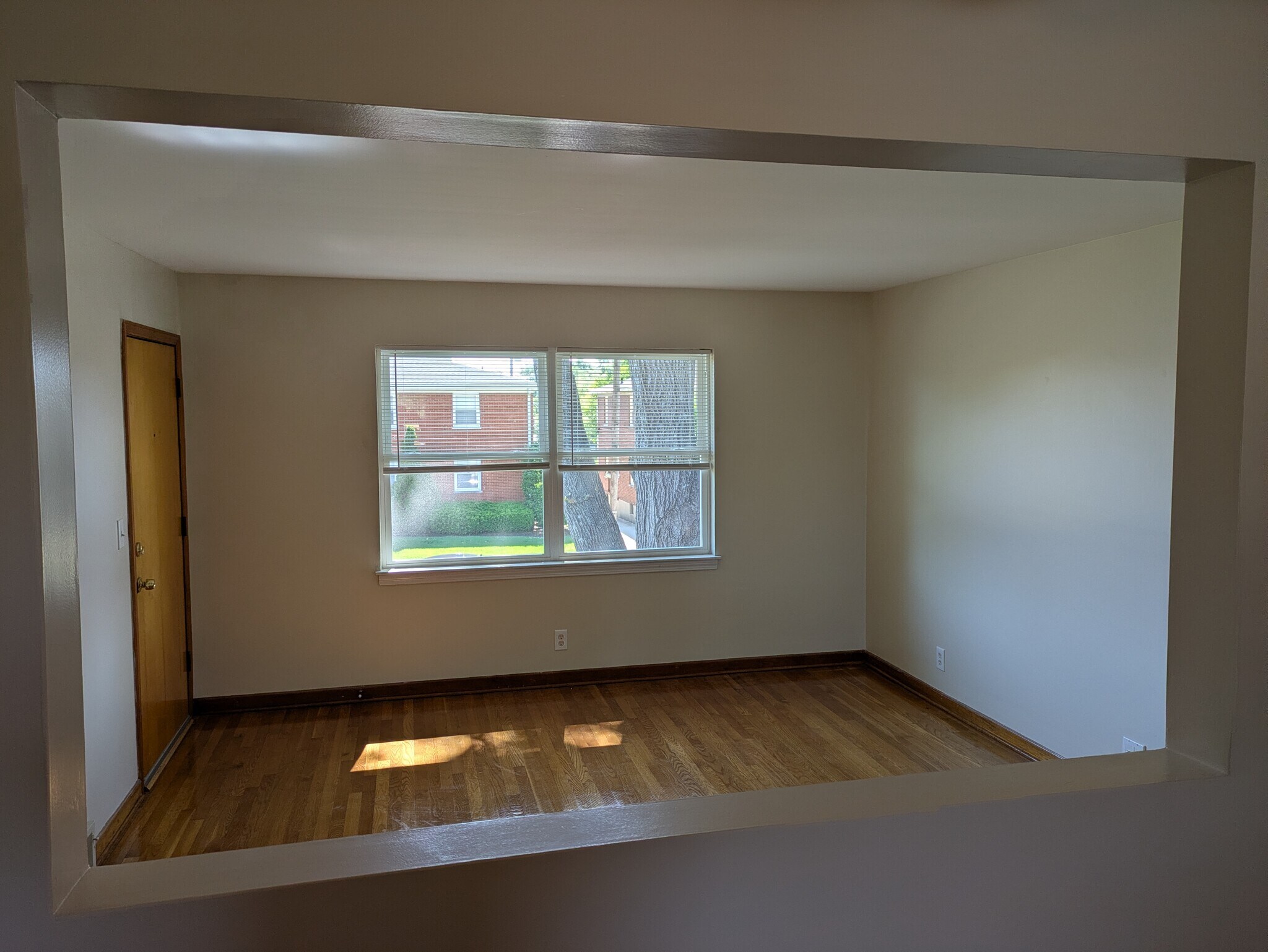 Building Photo - 2909 Abigail Dr