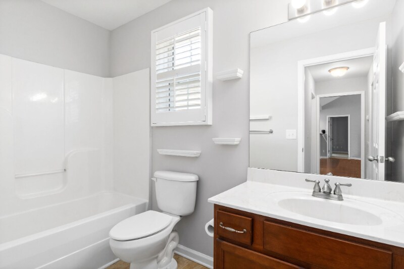 Building Photo - 3519 Oak Creek Dr