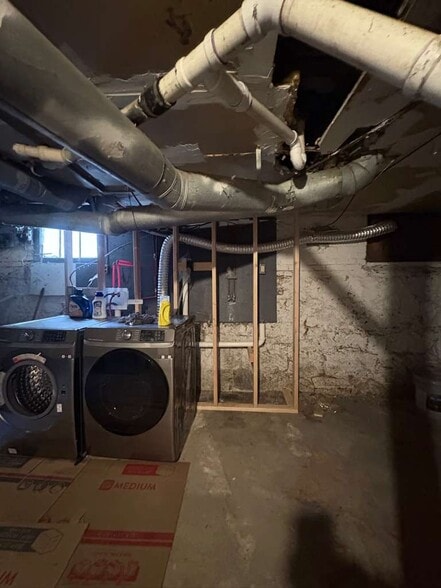 Building Photo - 299 Norton St