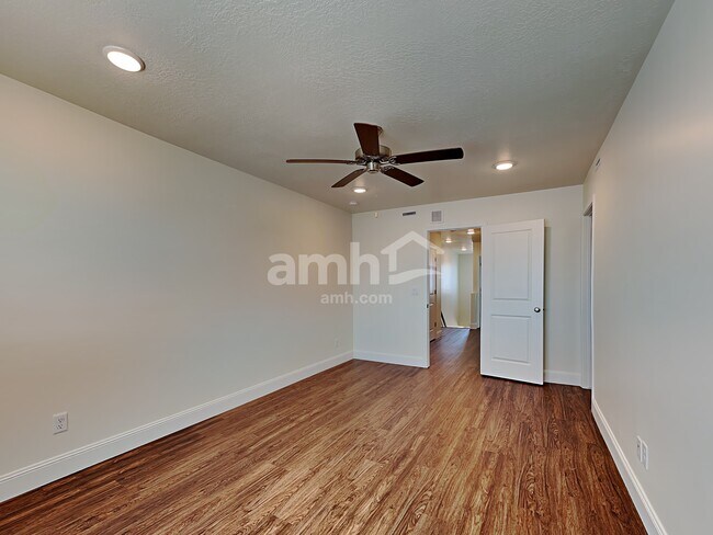 Building Photo - 2615 W 3290 S