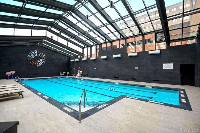 Building Photo - 4 Martine Ave