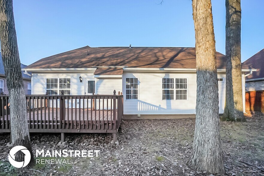 Building Photo - 4813 Peninsula Pointe Dr