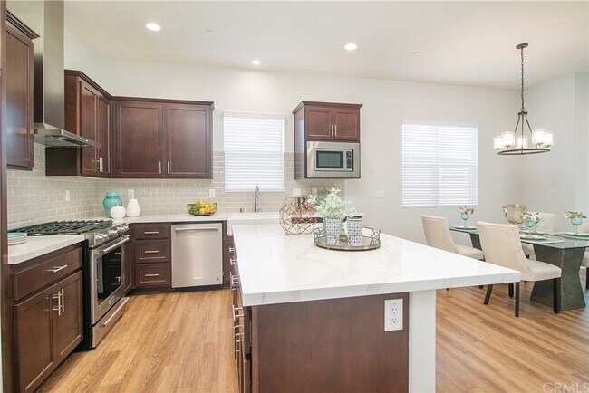 Building Photo - 1045 Hope Ln