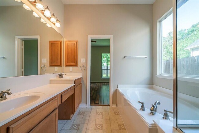 Building Photo - 1023 Casting Springs Way