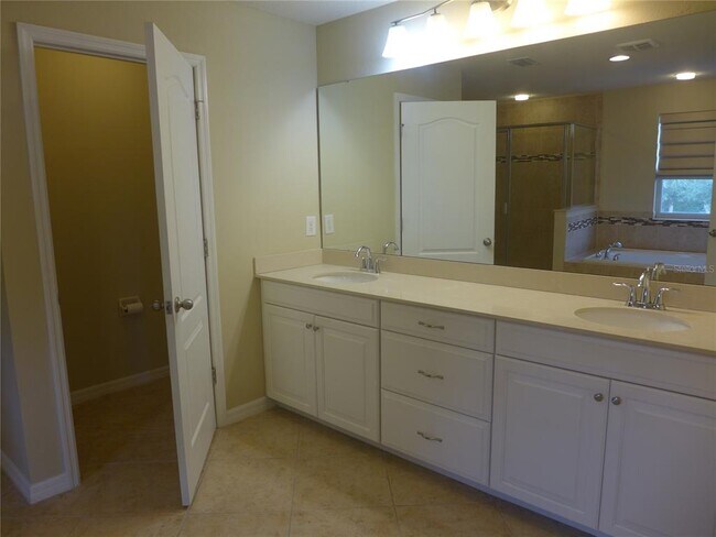 Building Photo - 11054 Spring Point Cir