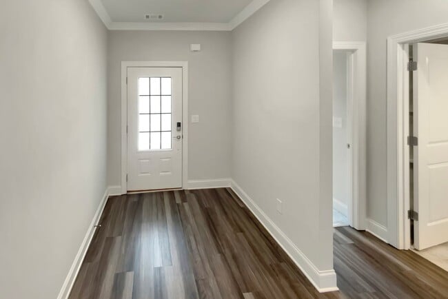 Building Photo - 106 Hickory Run
