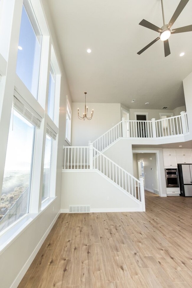 Building Photo - 1148 N Highpass Dr