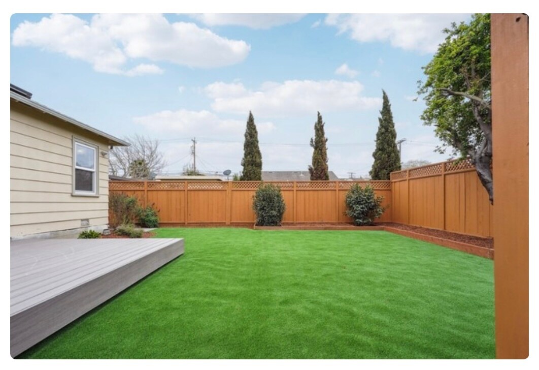 Building Photo - 1428 7th St