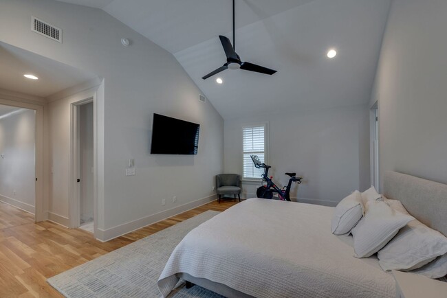Building Photo - **Newly constructed beautiful home - locat...