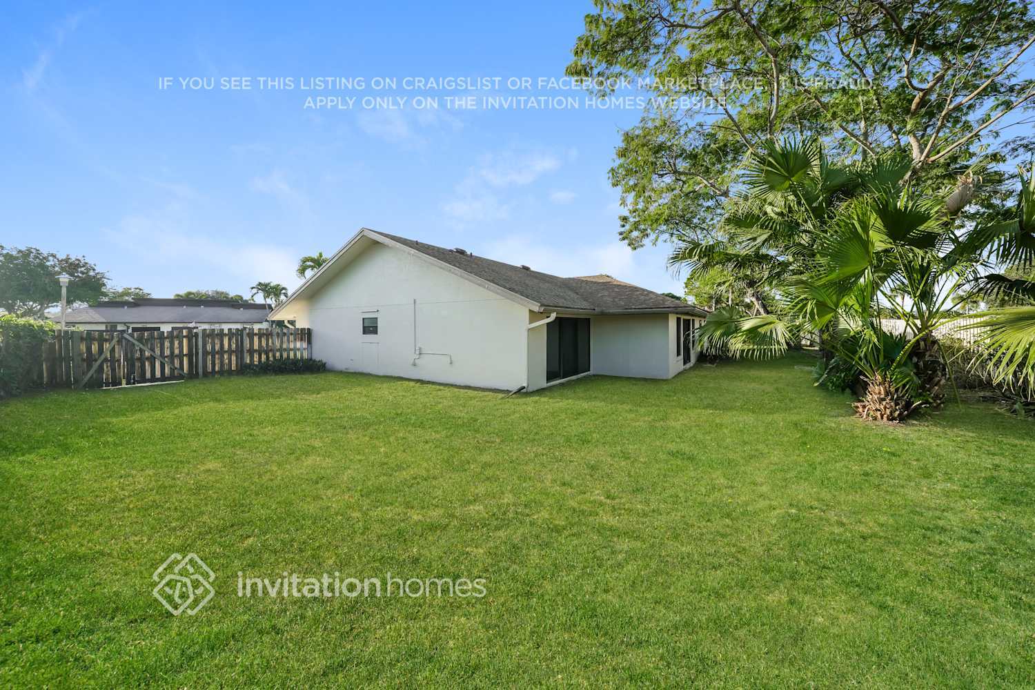 Building Photo - 301 SW 27th Ave