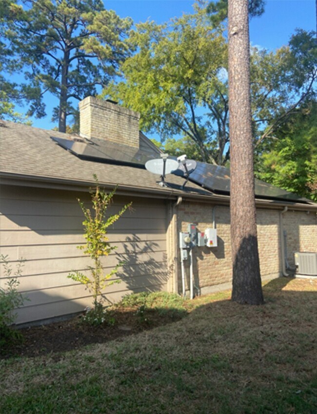 Building Photo - 179 Old Bridge Lake St