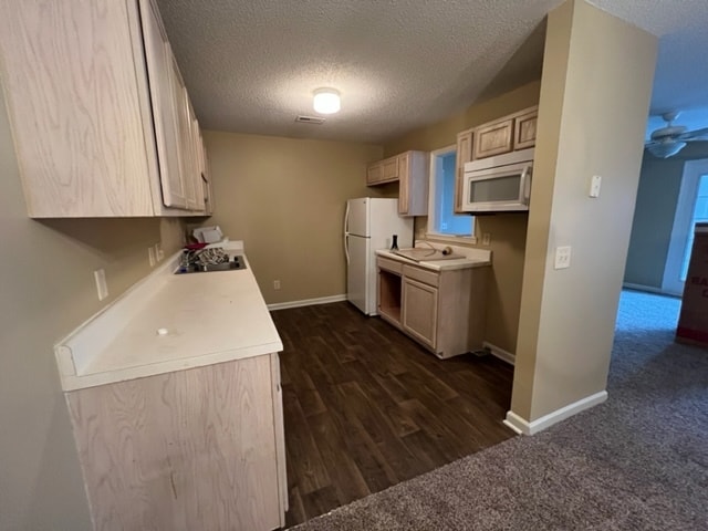 Building Photo - 2624 Guyer St