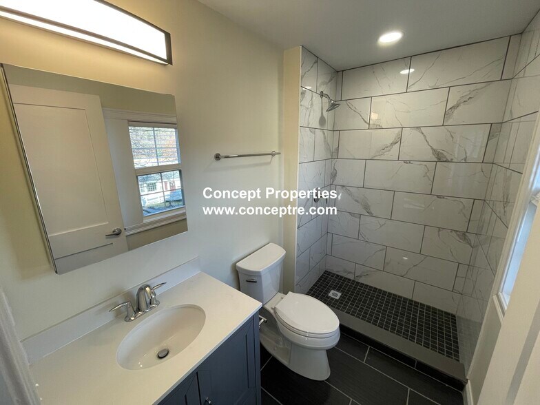 Building Photo - 48 Caldwell Rd