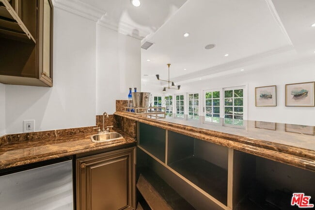 Building Photo - 9023 Alto Cedro Dr