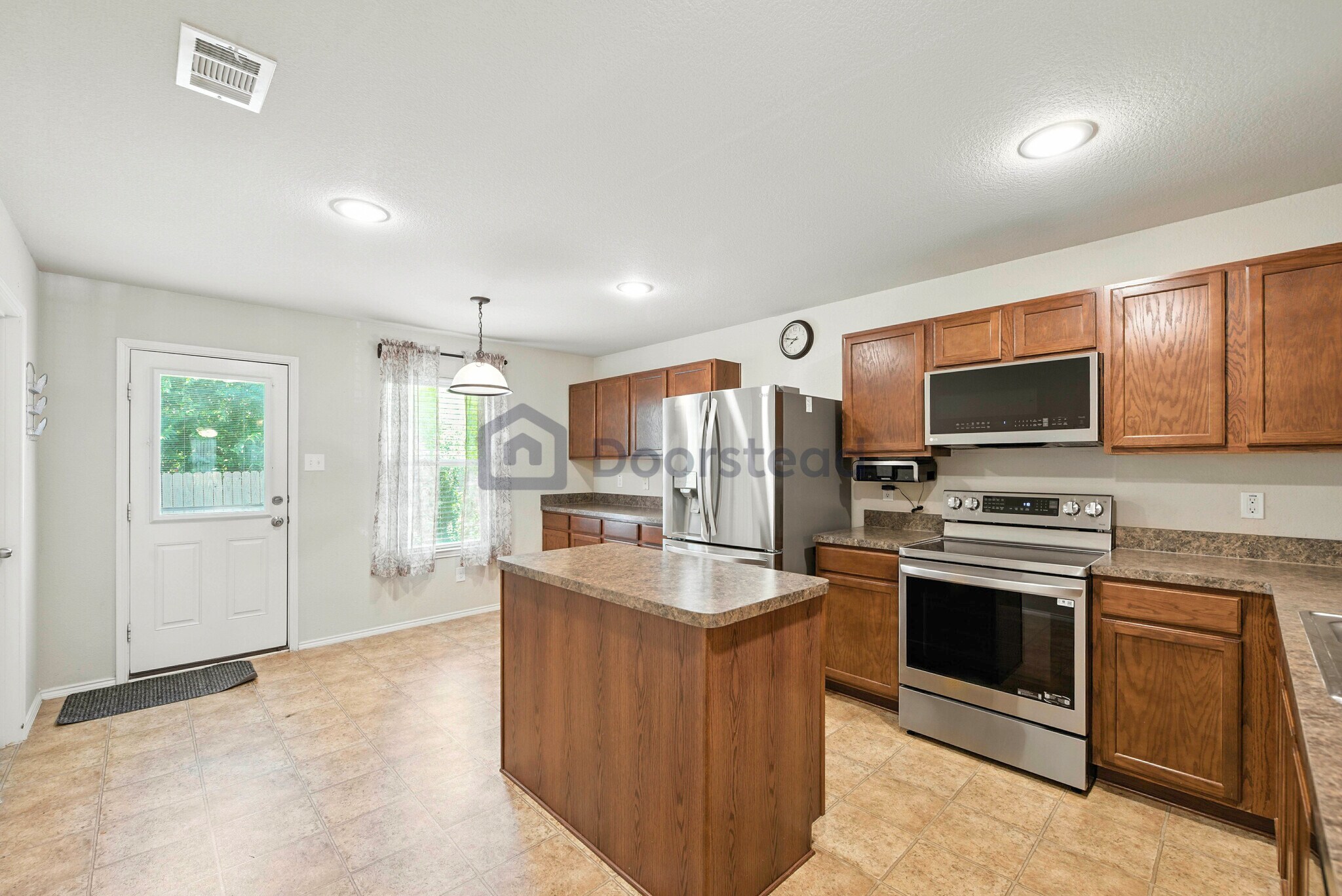 Building Photo - 12744 Northern Pine Dr
