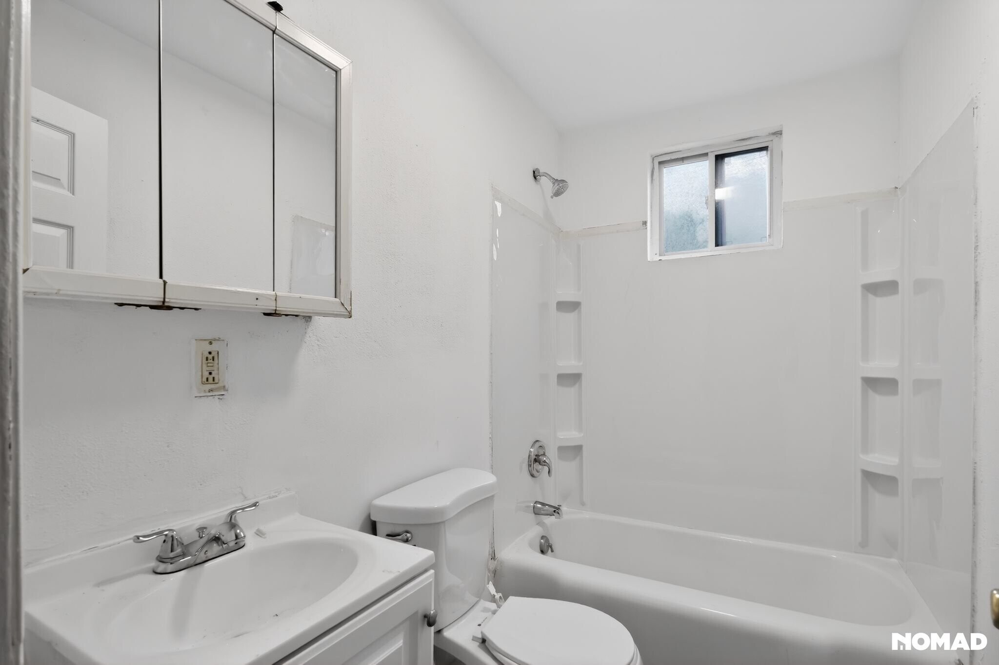 Building Photo - 226 Argent Ave
