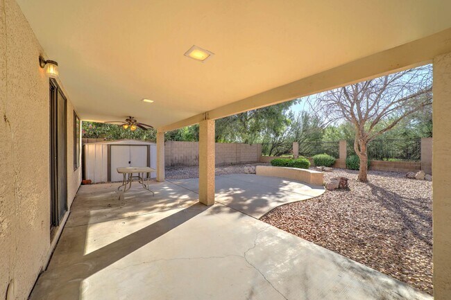 Building Photo - Desirable North Phoenix  Home with 1 Downs...