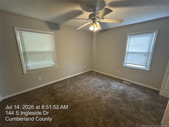 Building Photo - 144 S Ingleside Dr