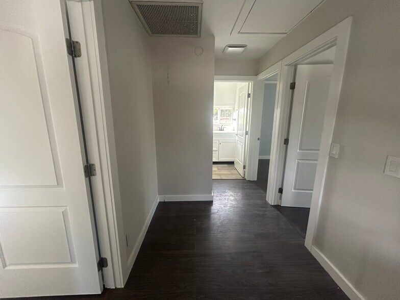Building Photo - 6134 Fair Ave