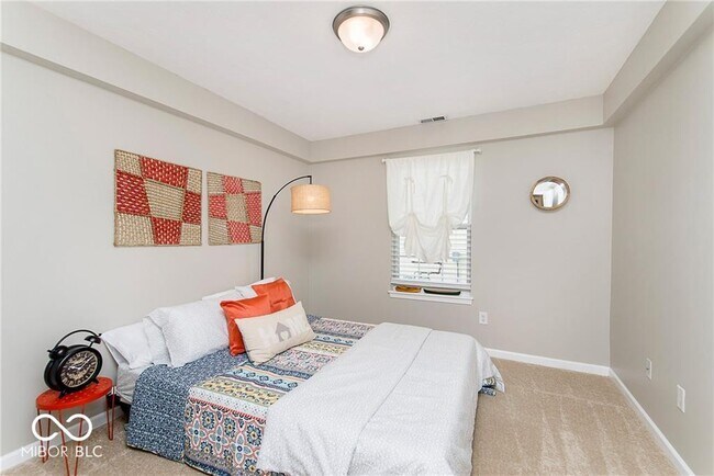 Building Photo - 14947 Mia Dr